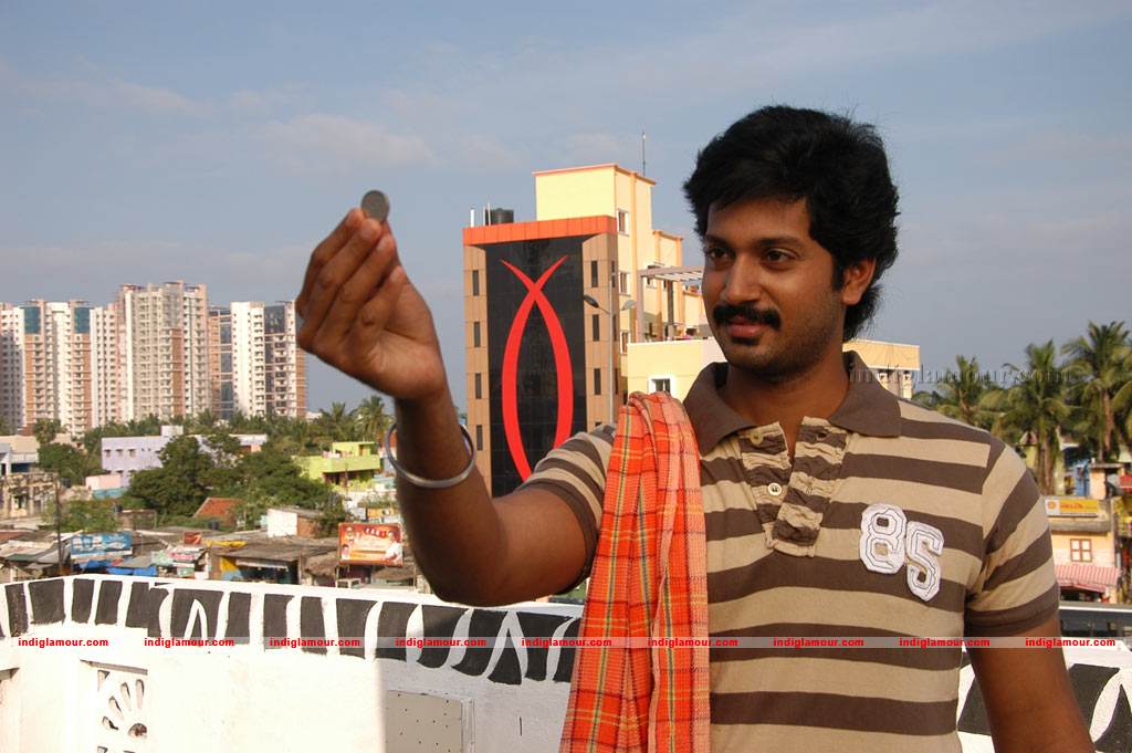 Ninaithathu Yaroo Movie hd photo