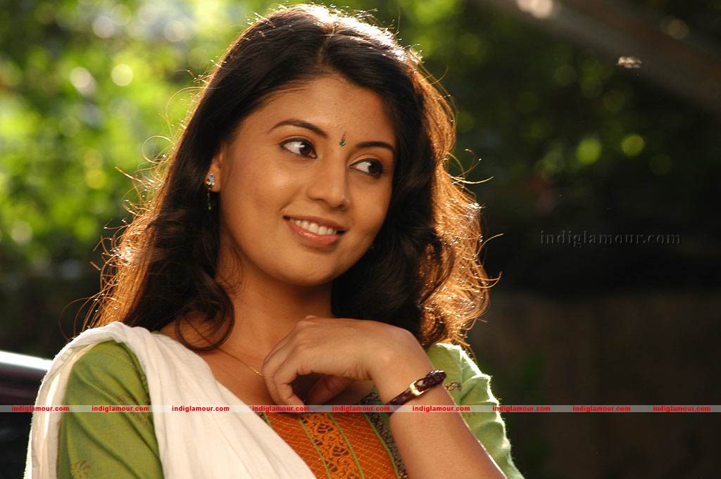 Ninaithathu Yaroo Movie hd photo