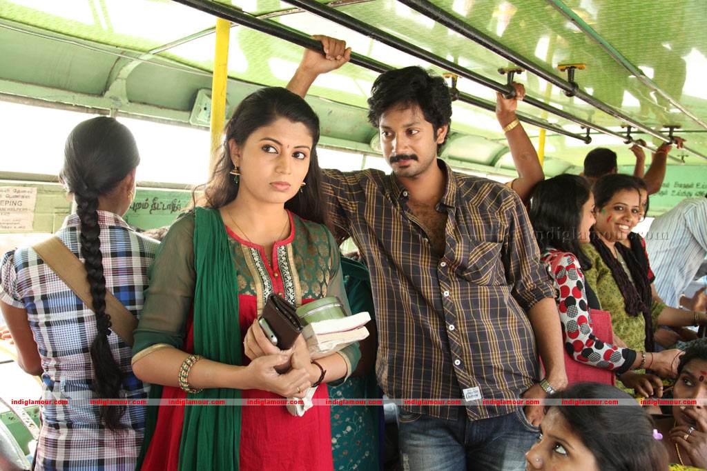 Ninaithathu Yaroo Movie hd photo