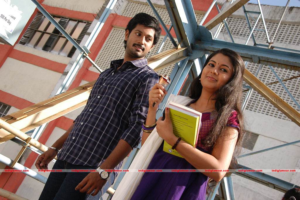 Ninaithathu Yaroo Movie hd photo