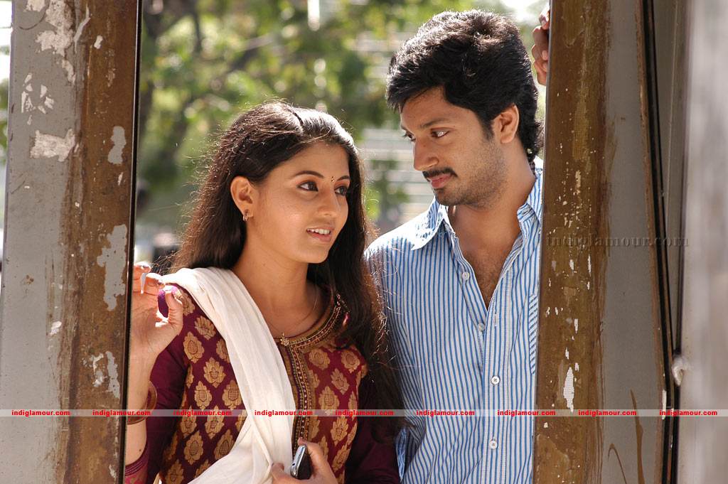 Ninaithathu Yaroo Movie hd photo
