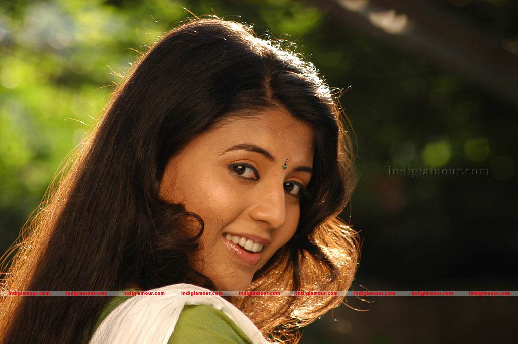 Ninaithathu Yaroo Movie hd photo