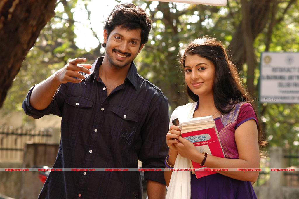 Ninaithathu Yaroo Movie hd photo