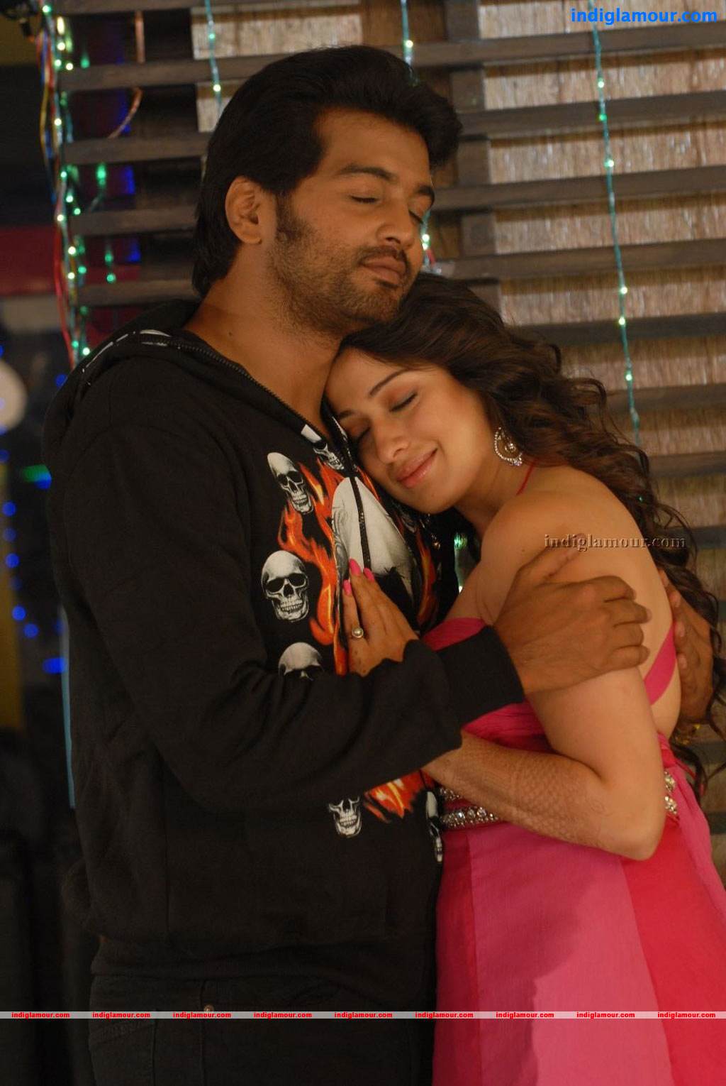 Onbathula Guru Movie hd photo