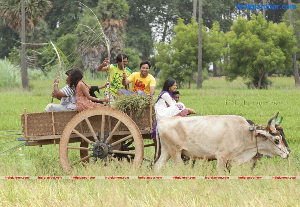 Sonna Puriyathu Movie hd photo