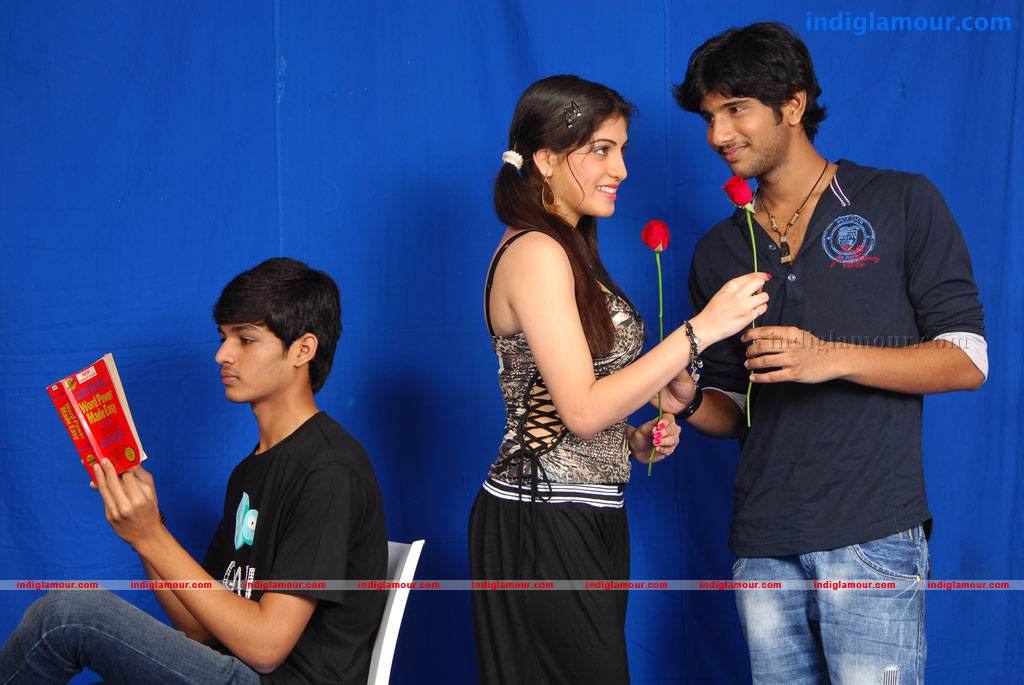Pudhu Varusham Movie hd photo