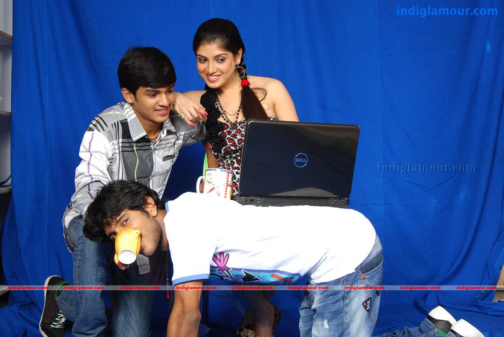 Pudhu Varusham Movie hd photo