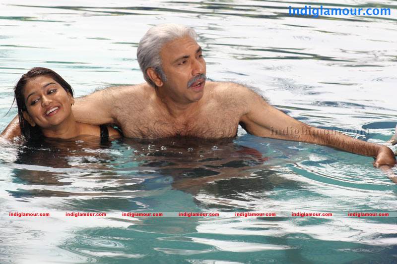 Nagaraja Cholan MA MLA Movie hd photo