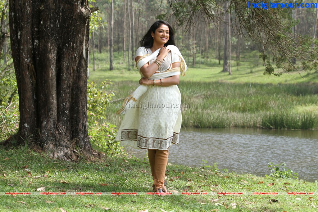 Vaarayo Vennilave Movie hd photo