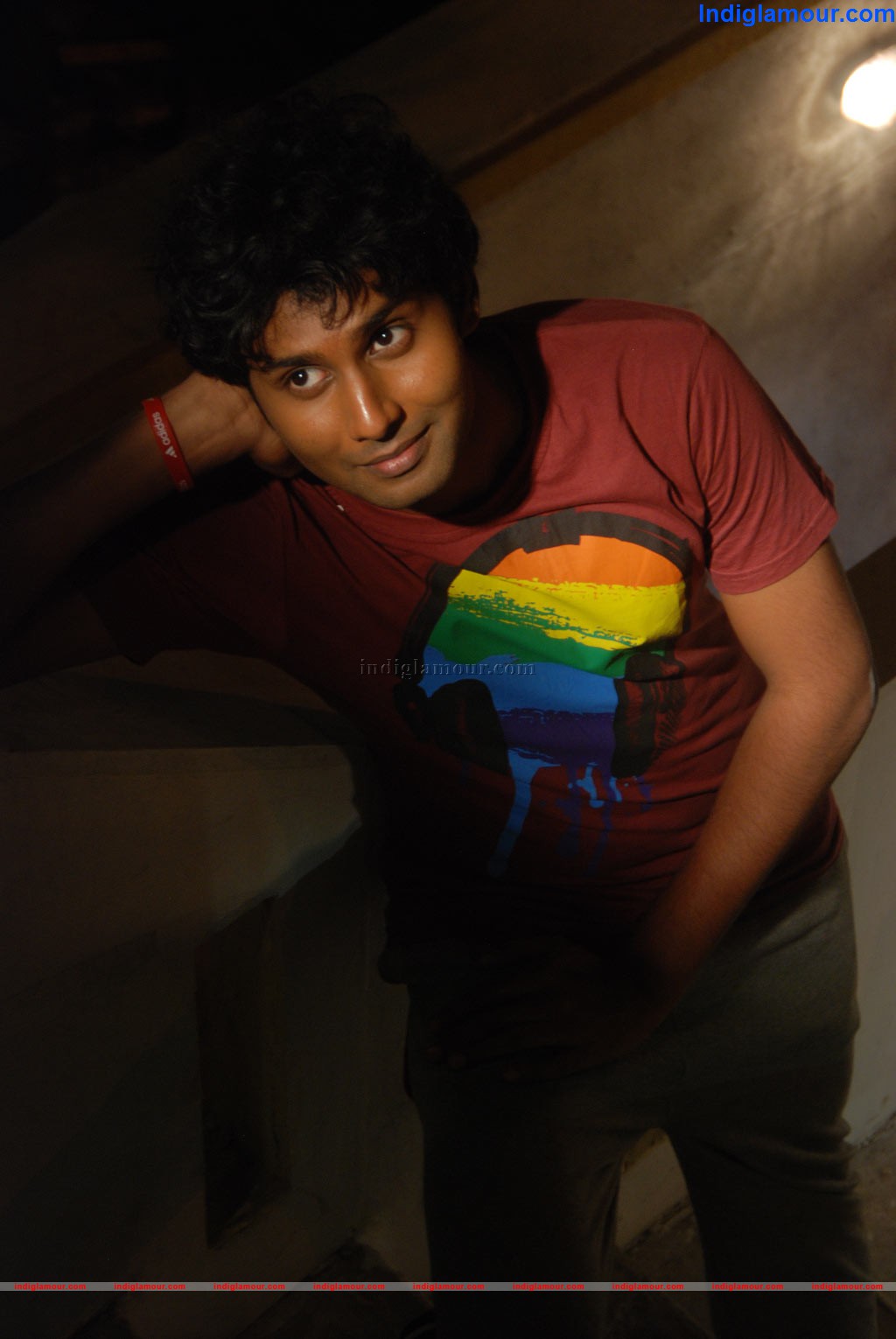 Ponmamai Pozhuthu Movie hd photo
