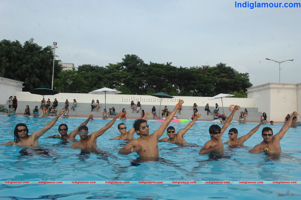 Ponmamai Pozhuthu Movie hd photo