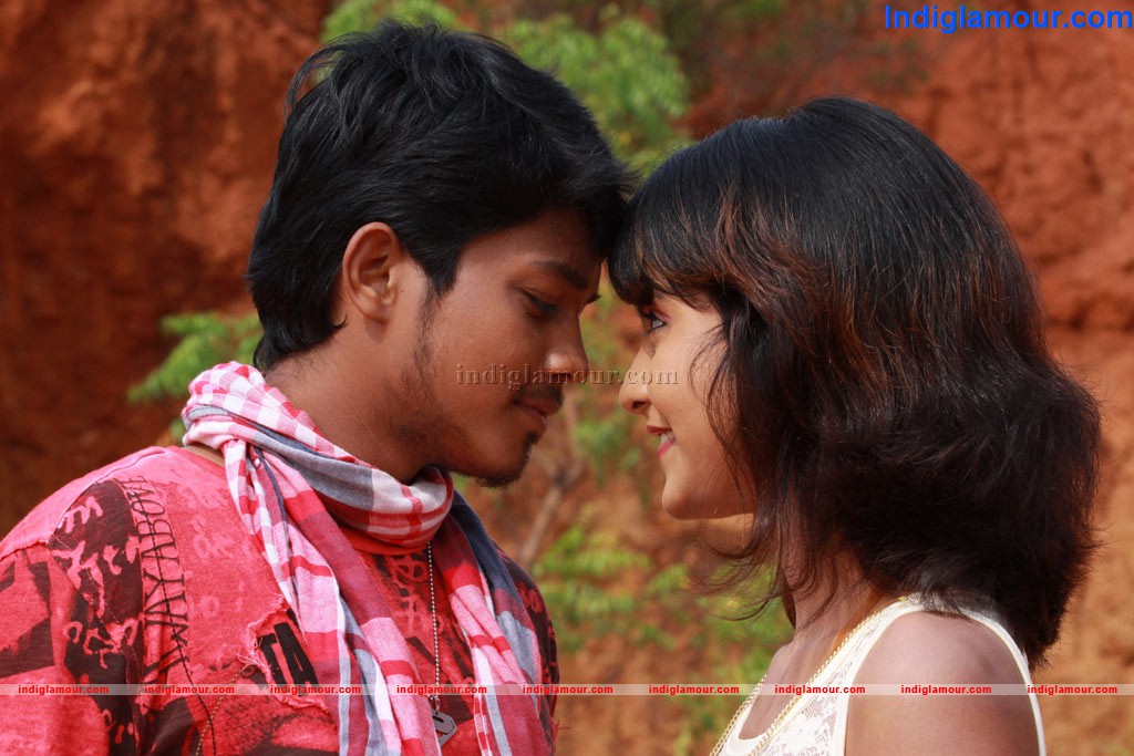 Santhithen Unnai Movie hd photo