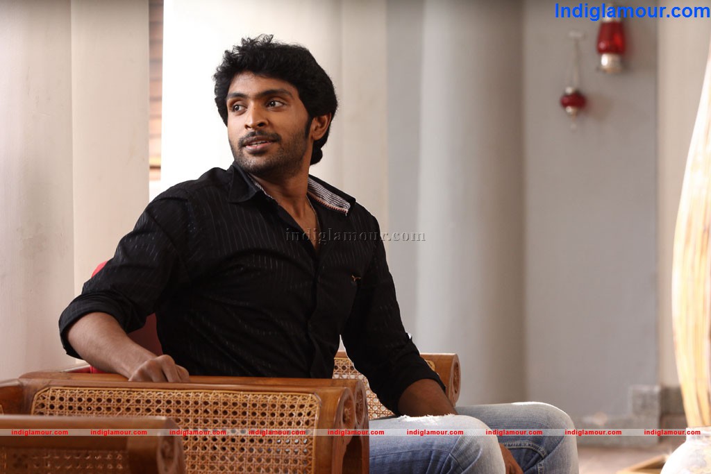 Ivan Veramathiri Movie hd photo