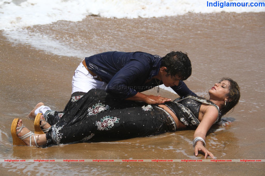 Sutta Pazham Sudatha Pazam Movie hd photo