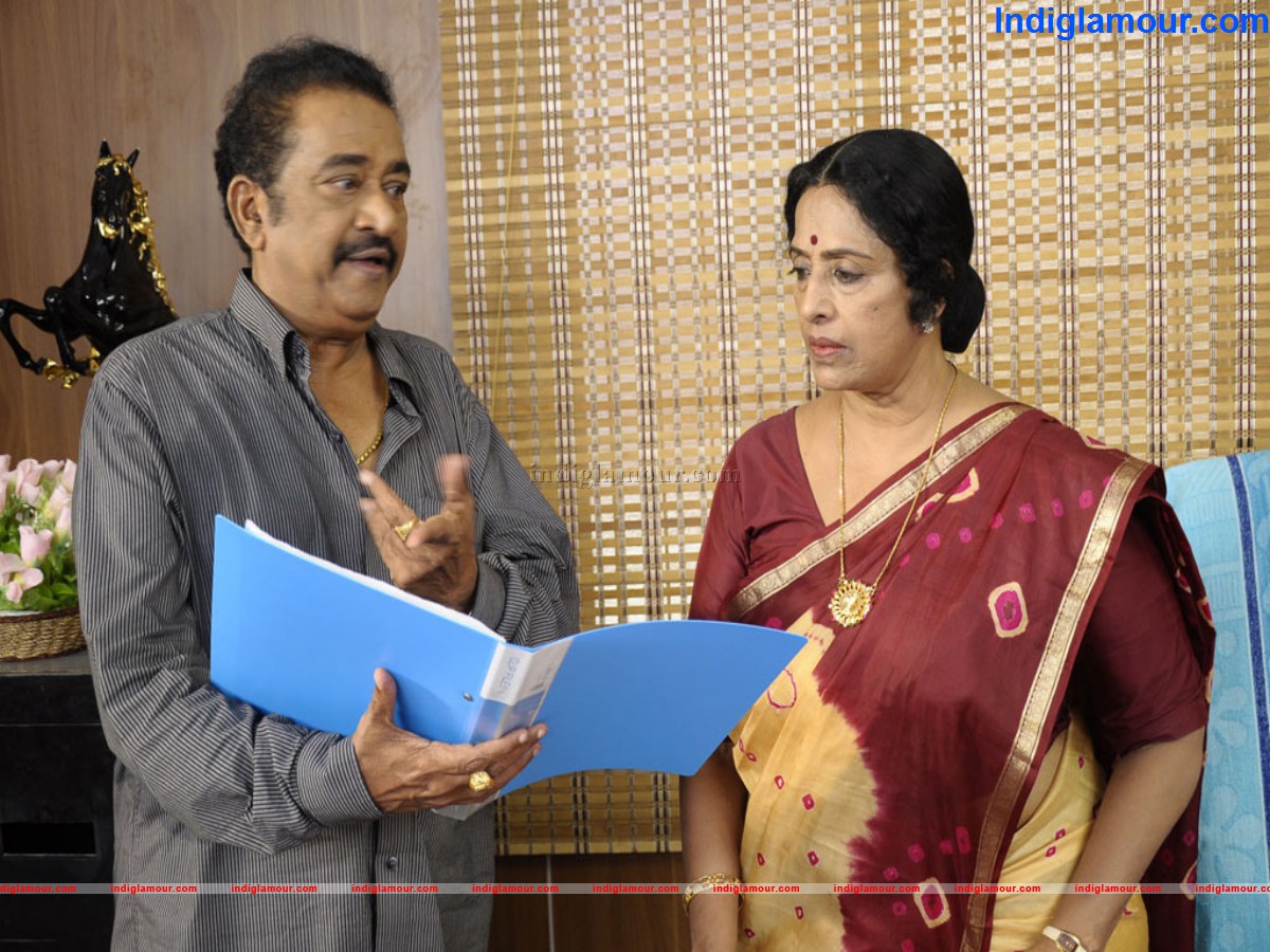 Nilavil Mazhai Movie hd photo
