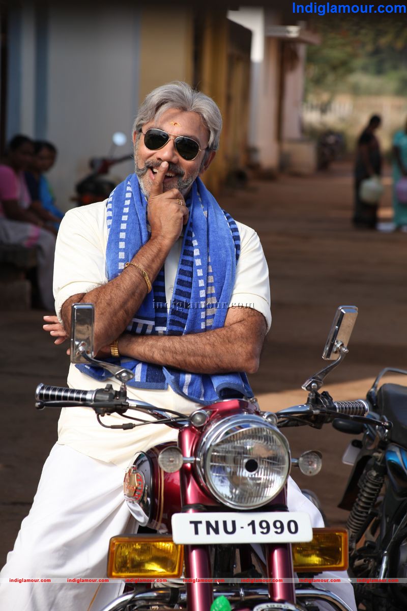 Varutha Padatha Valibar Sangam Movie hd photo