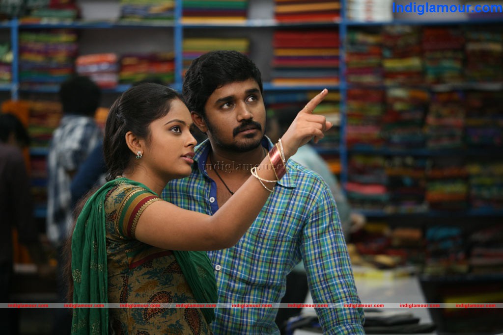 Nalanum Nandhiniyum Movie hd photo