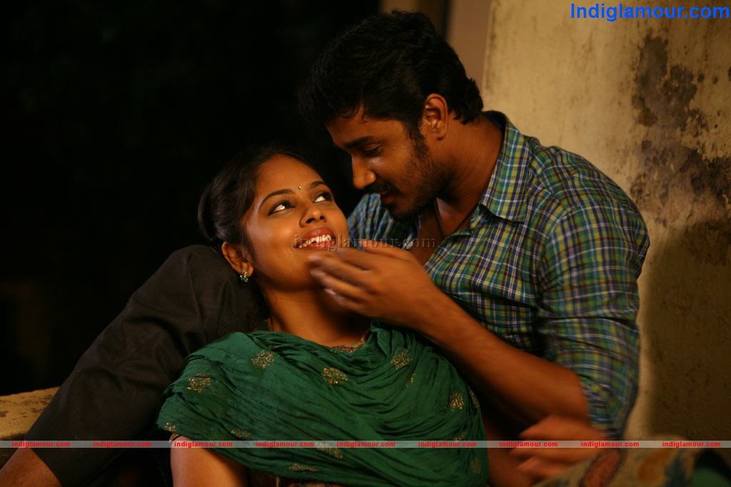 Nalanum Nandhiniyum Movie hd photo