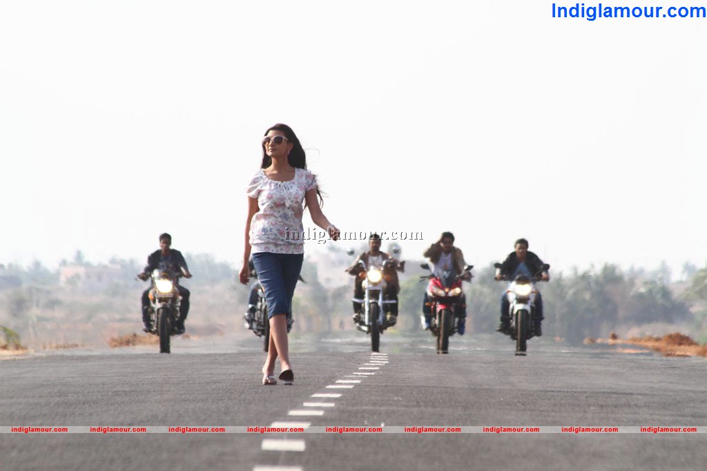 Om Shanthi Om Movie hd photo