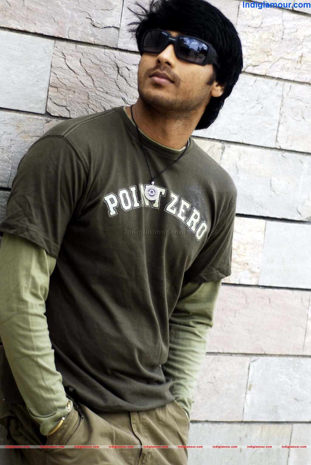 Vinnai Thodu Movie hd photo