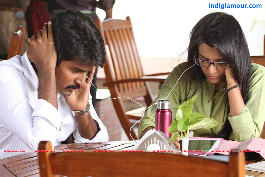Ethir Neechal Movie hd photo