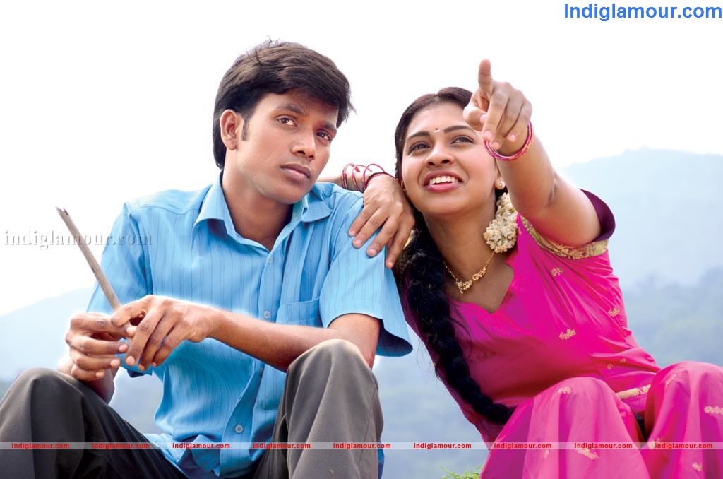 Padikkira Vayasula Movie hd photo