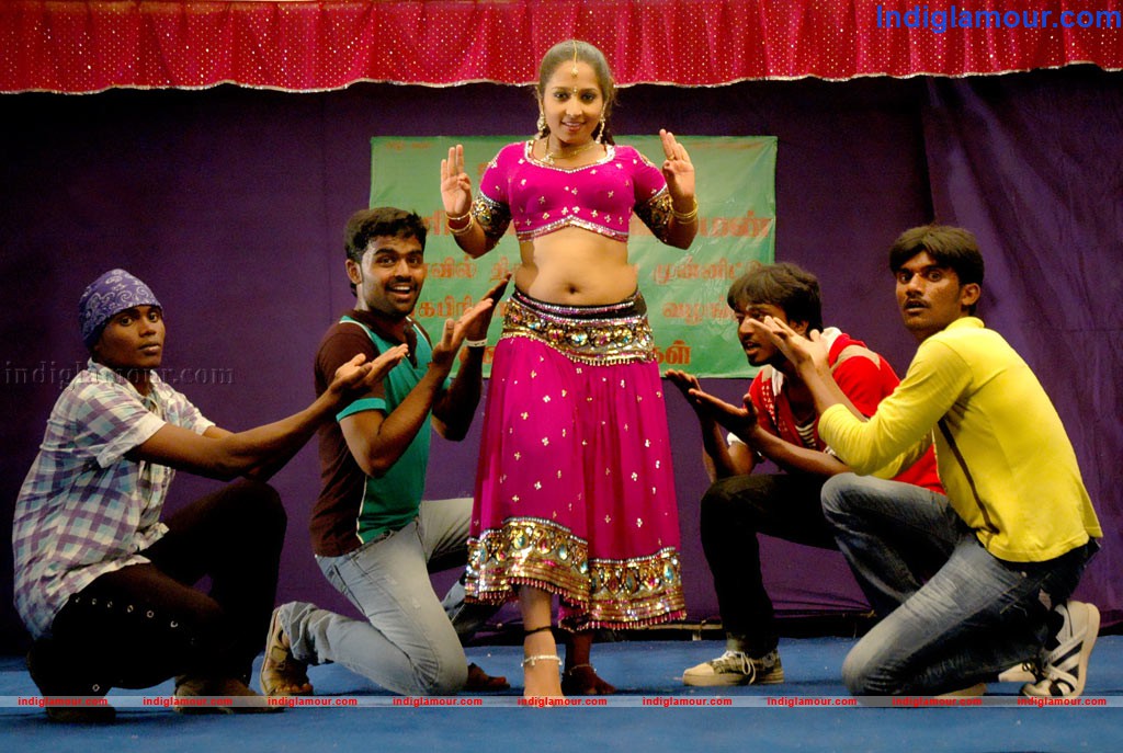 Padikkira Vayasula Movie hd photo