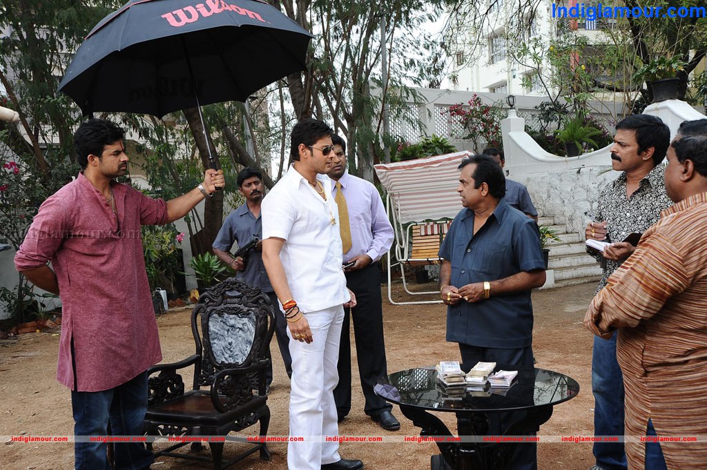 Athiradi Vettai Movie hd photo