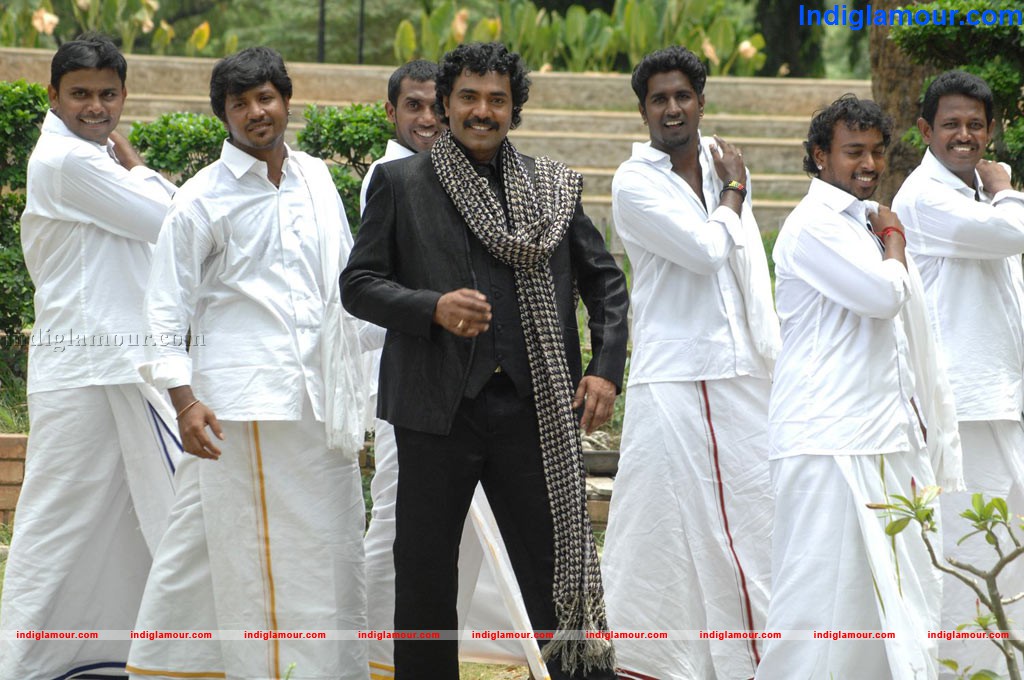 Mugam Nee Agam Naan Movie hd photo
