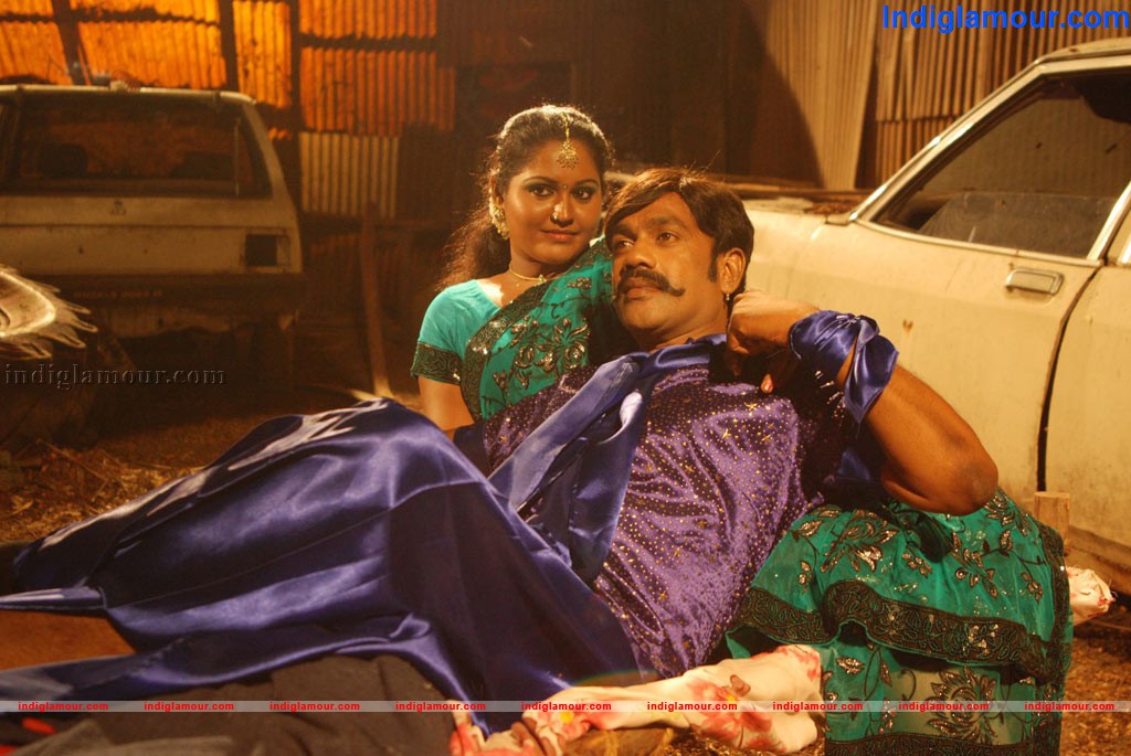 Mugam Nee Agam Naan Movie hd photo