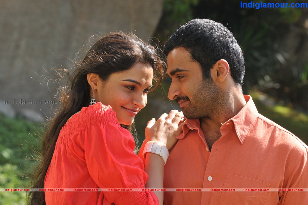Puthiya Thiruppangal Movie hd photo