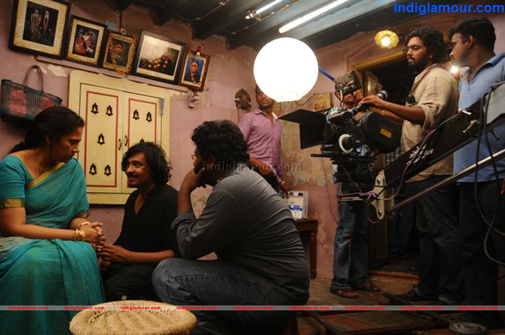 Vidiyum Mun Movie hd photo