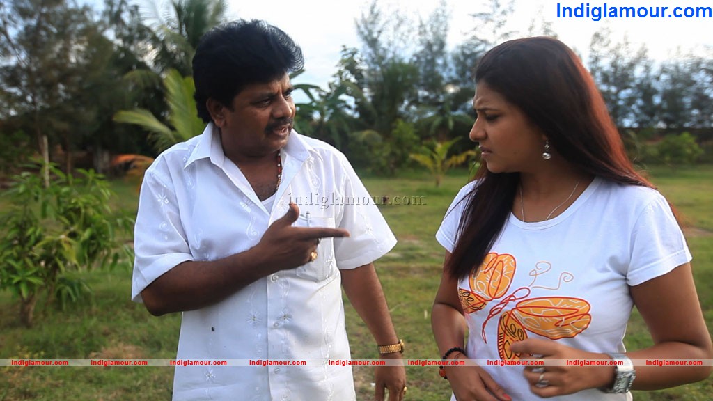 Kathiyai Theetathe Buthiyai Theetu Movie hd photo