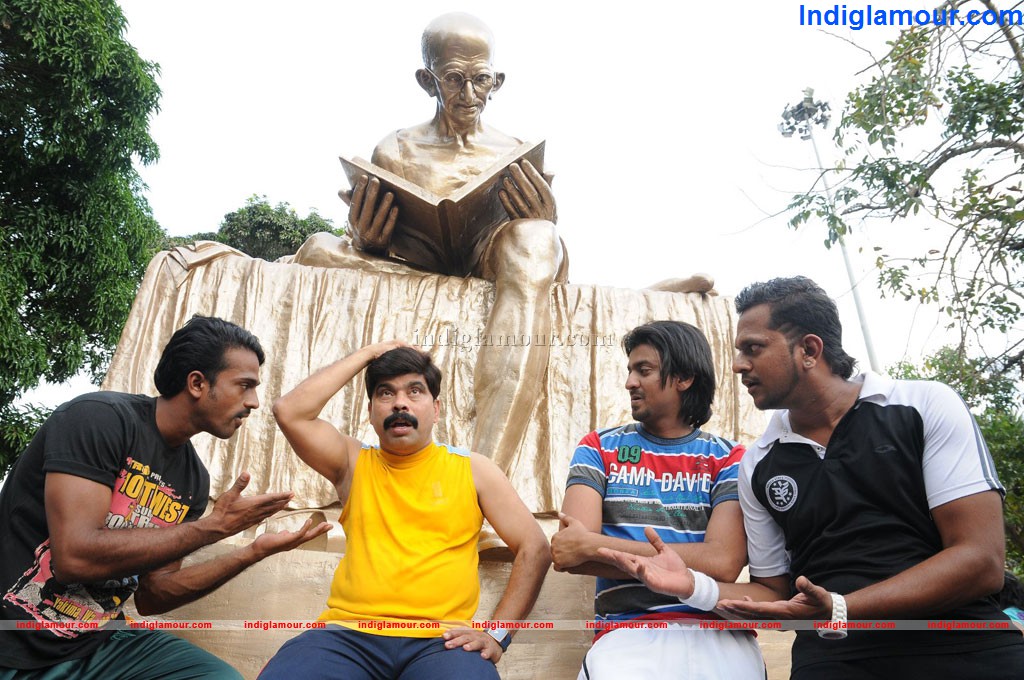 Naalu Perum Romba Nallavanga Movie hd photo