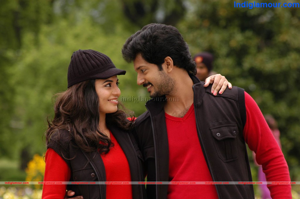 Ninaithathu Yaaru Movie hd photo