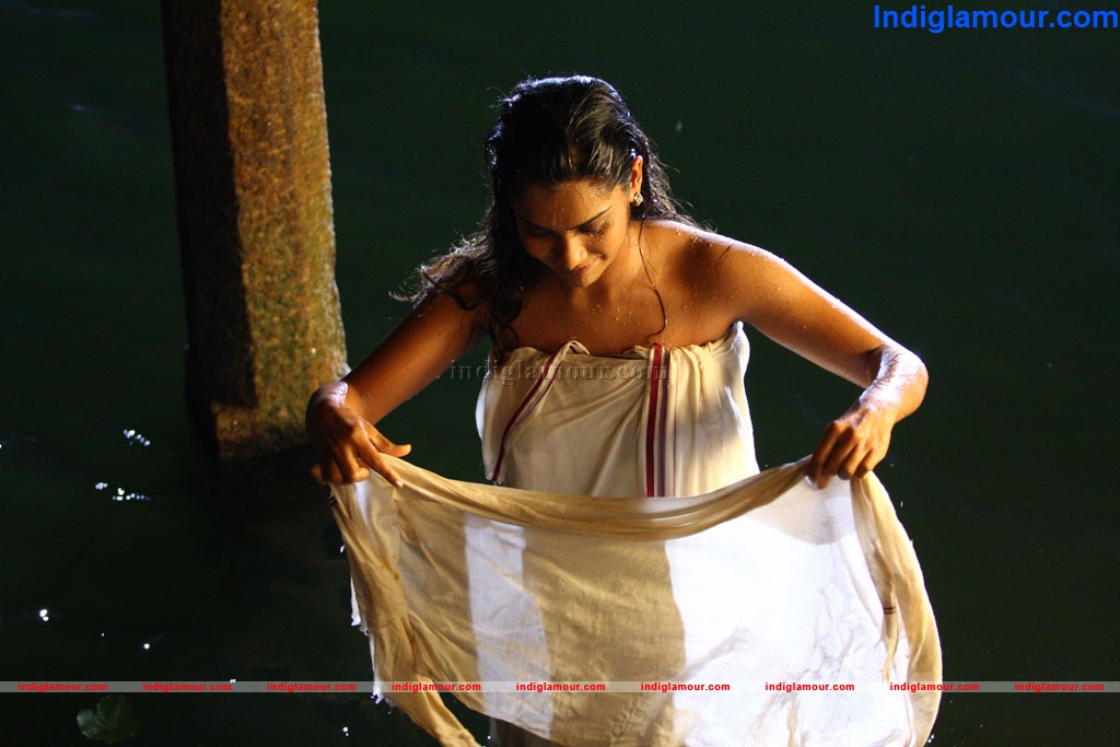Ruthravathy Movie hd photo
