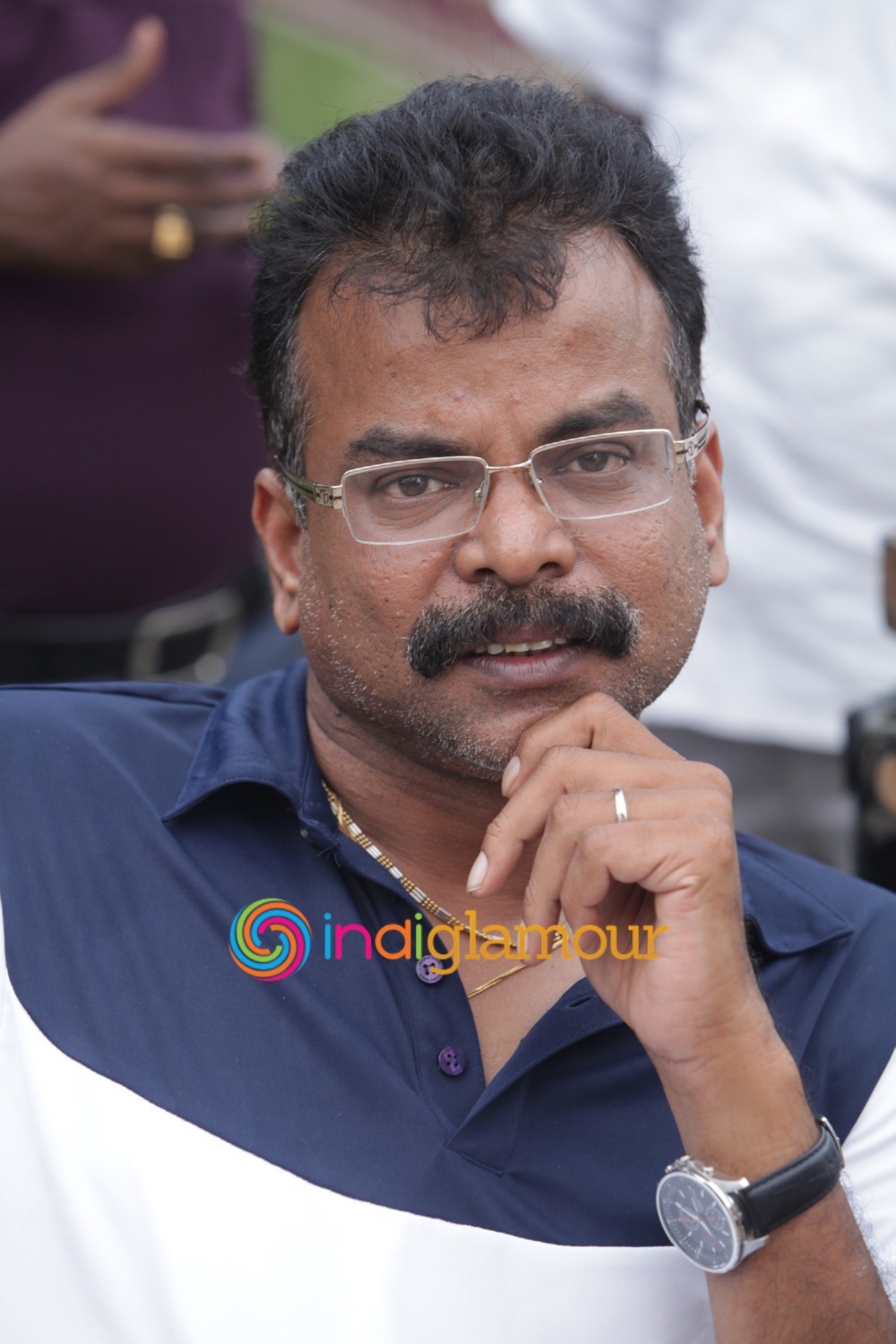 Paarkkanum Pola Irukku Movie hd photo
