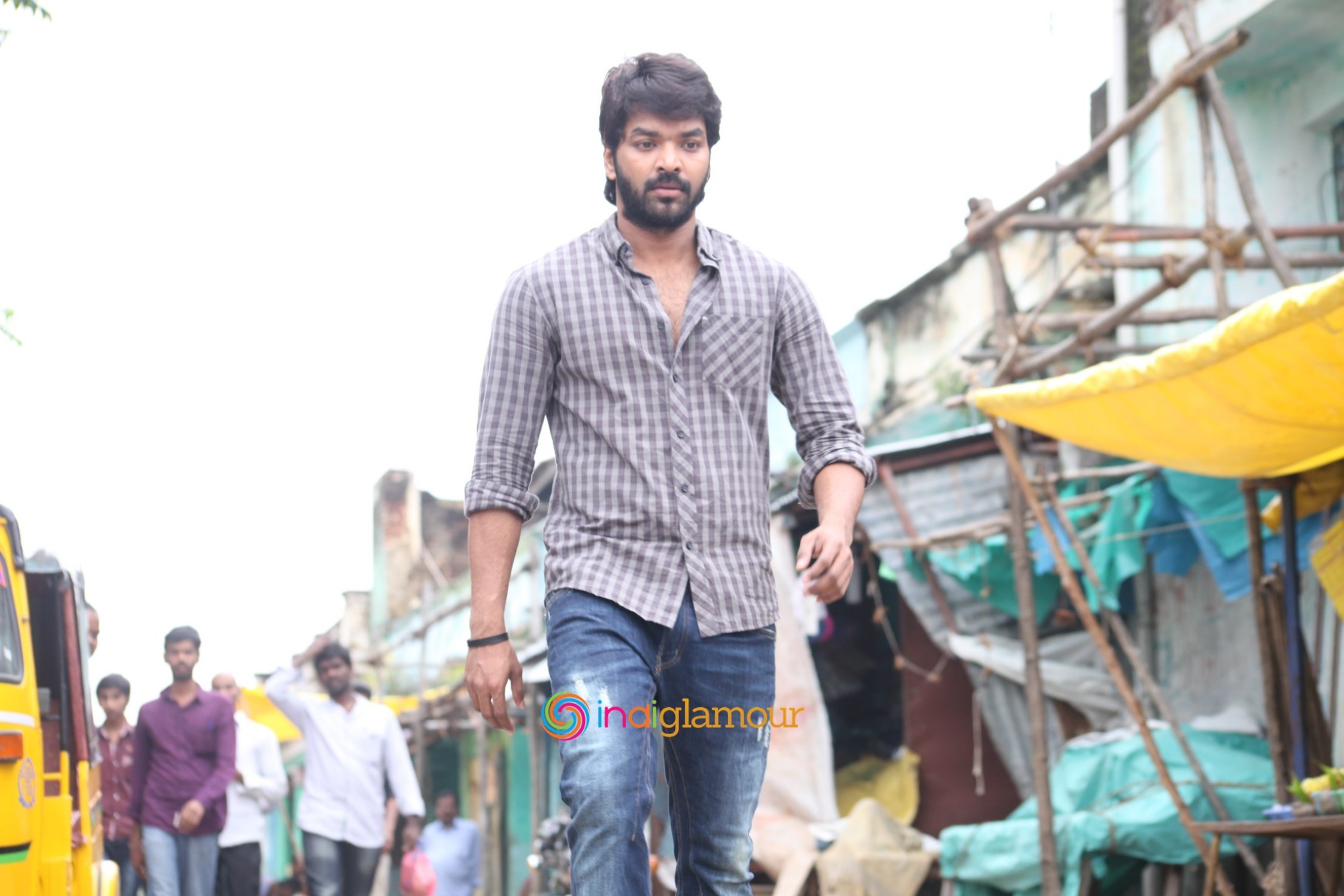 Pugazh Movie Working Stills Movie hd photo