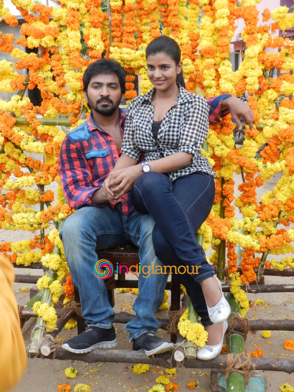Hello Naan Peai Pesurean Movie hd photo