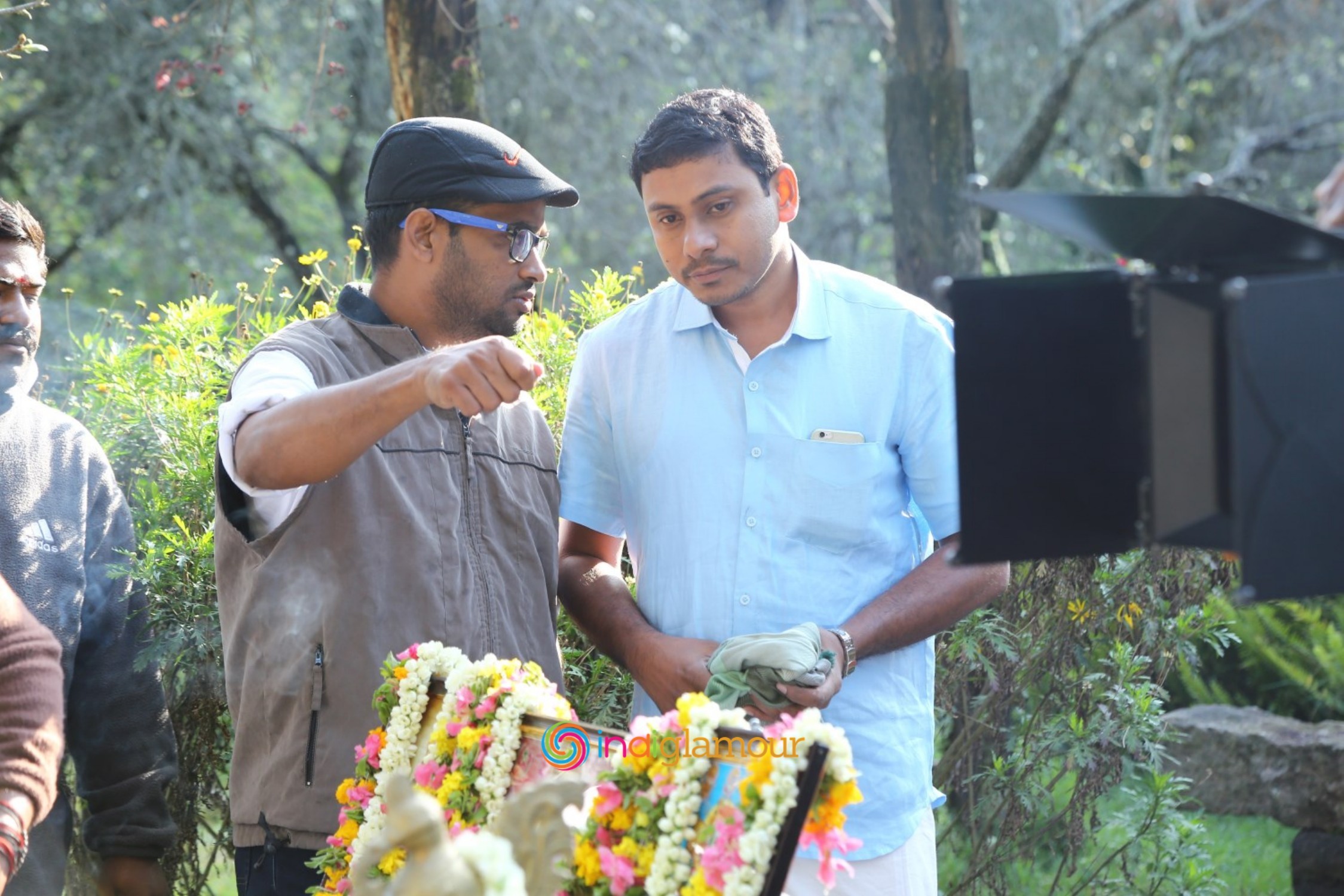 Pudhusa Naan Poranthen Movie hd photo