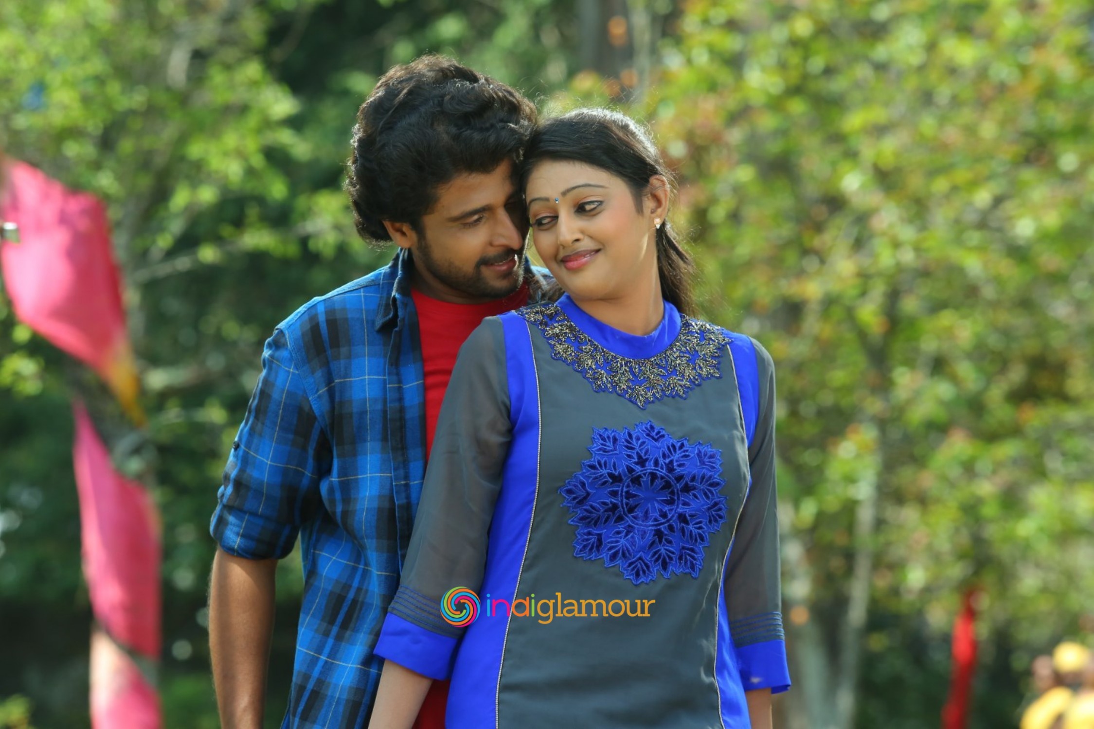Pudhusa Naan Poranthen Movie hd photo