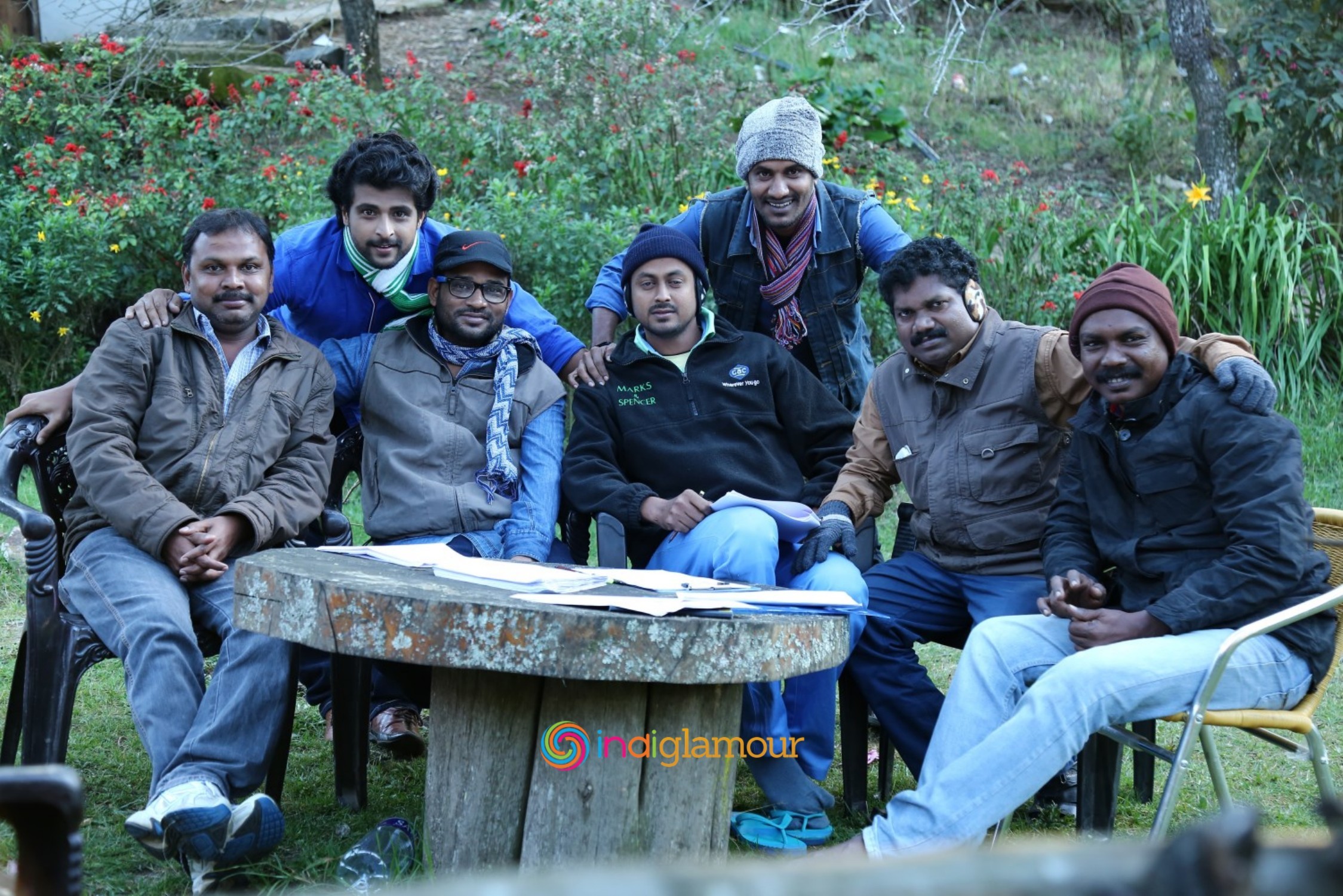 Pudhusa Naan Poranthen Movie hd photo