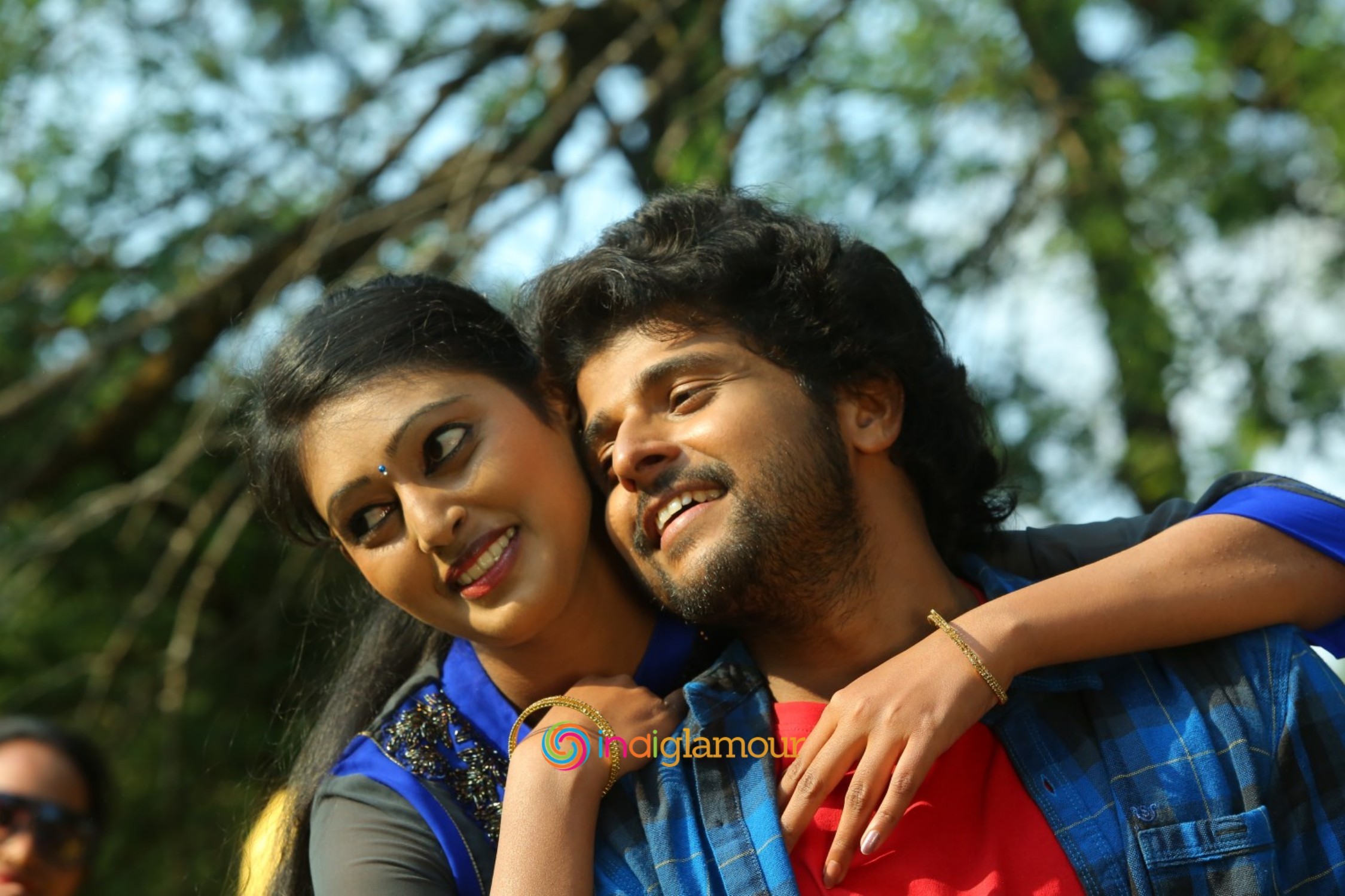 Pudhusa Naan Poranthen Movie hd photo