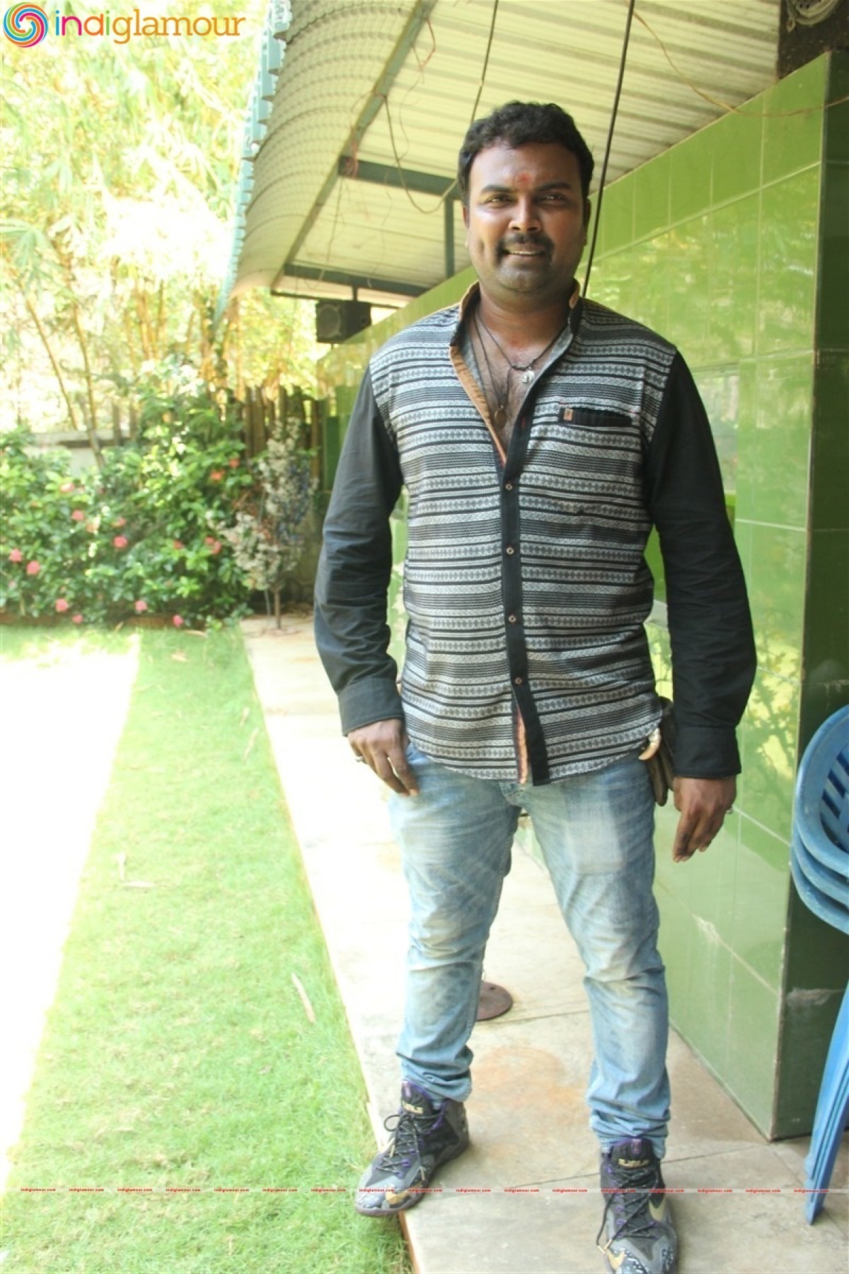 Marainthirunthu Paarkkum Marmamenna Shooting Spot Photos Movie hd photo