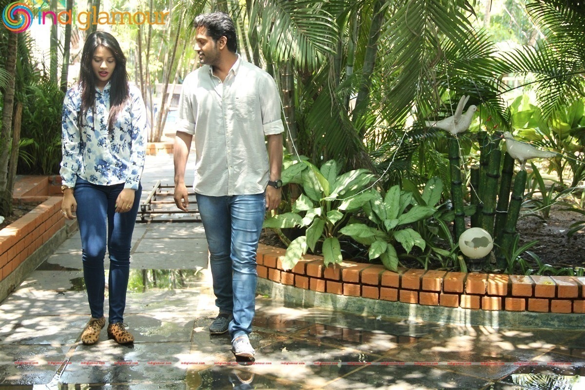 Marainthirunthu Paarkkum Marmamenna Shooting Spot Photos Movie hd photo