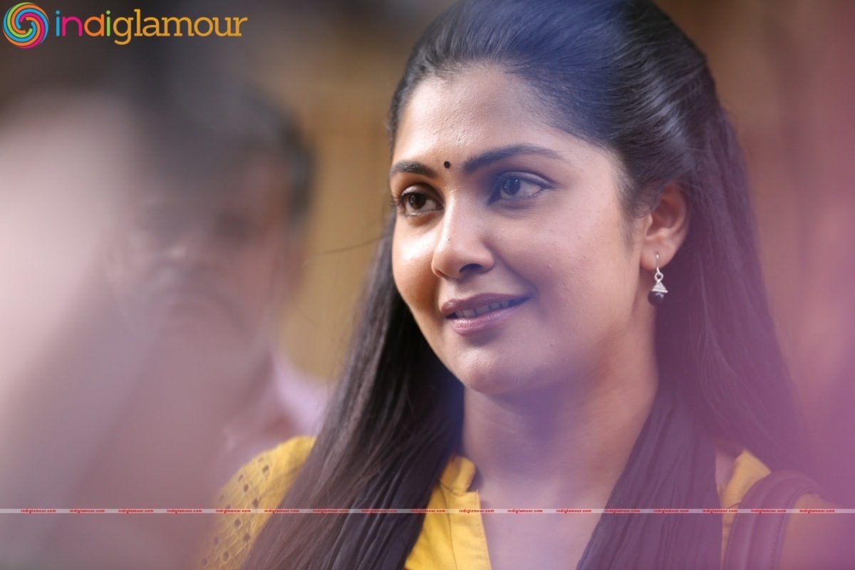Iraivi Movie hd photo