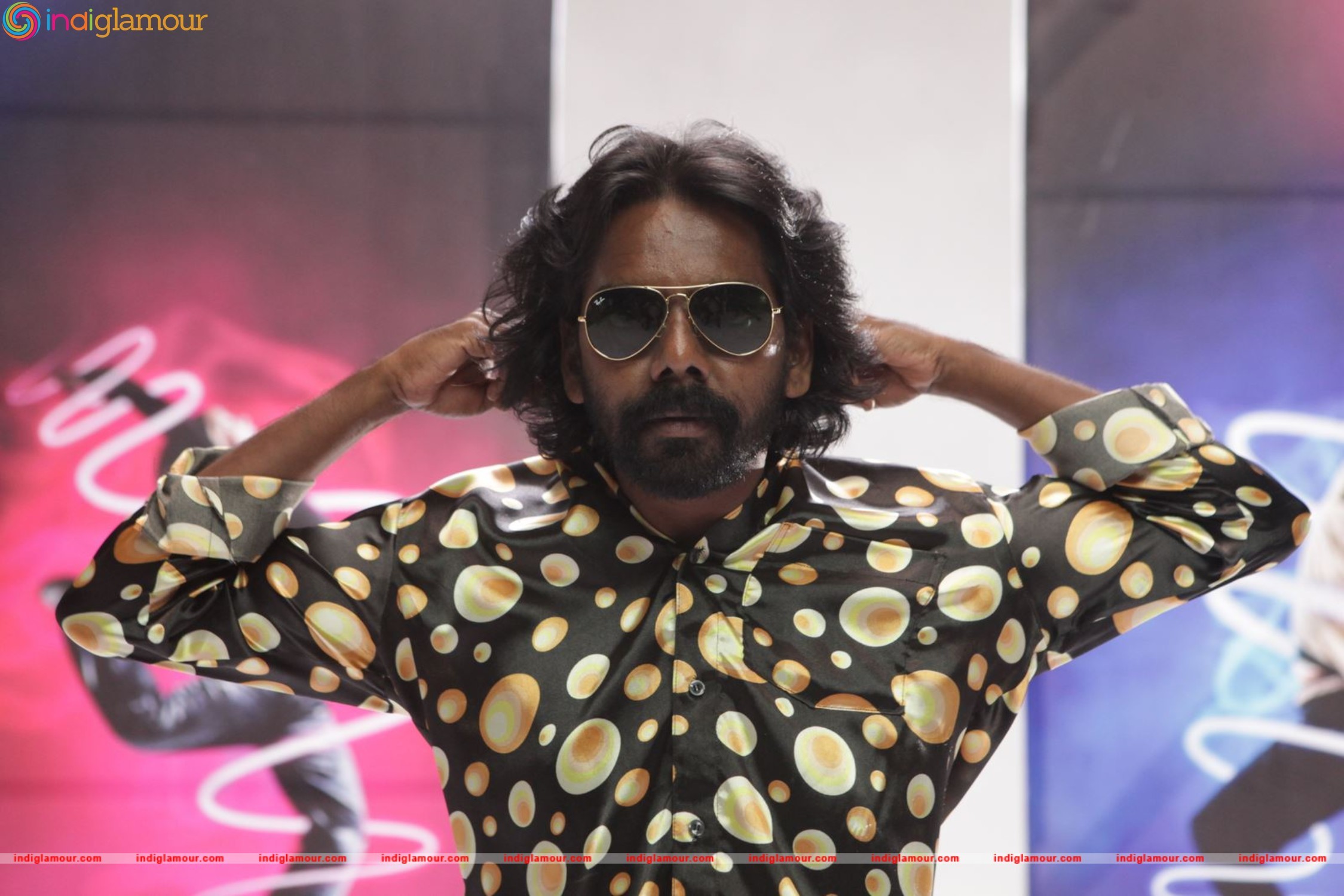 Enakku Veru Engum Kilaigal Kidaiyathu Movie hd photo