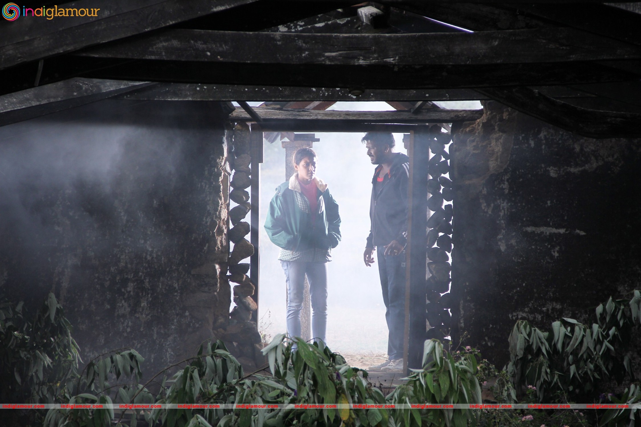 Kandaen Kaathal Kondaen Movie hd photo
