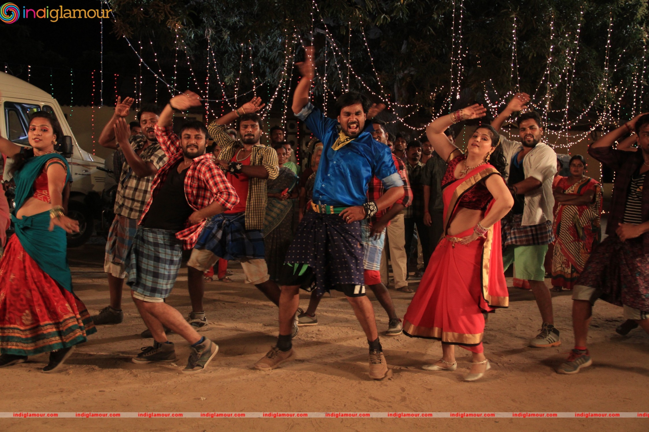 Yaanai Mel Kuthirai Savaari Movie hd photo