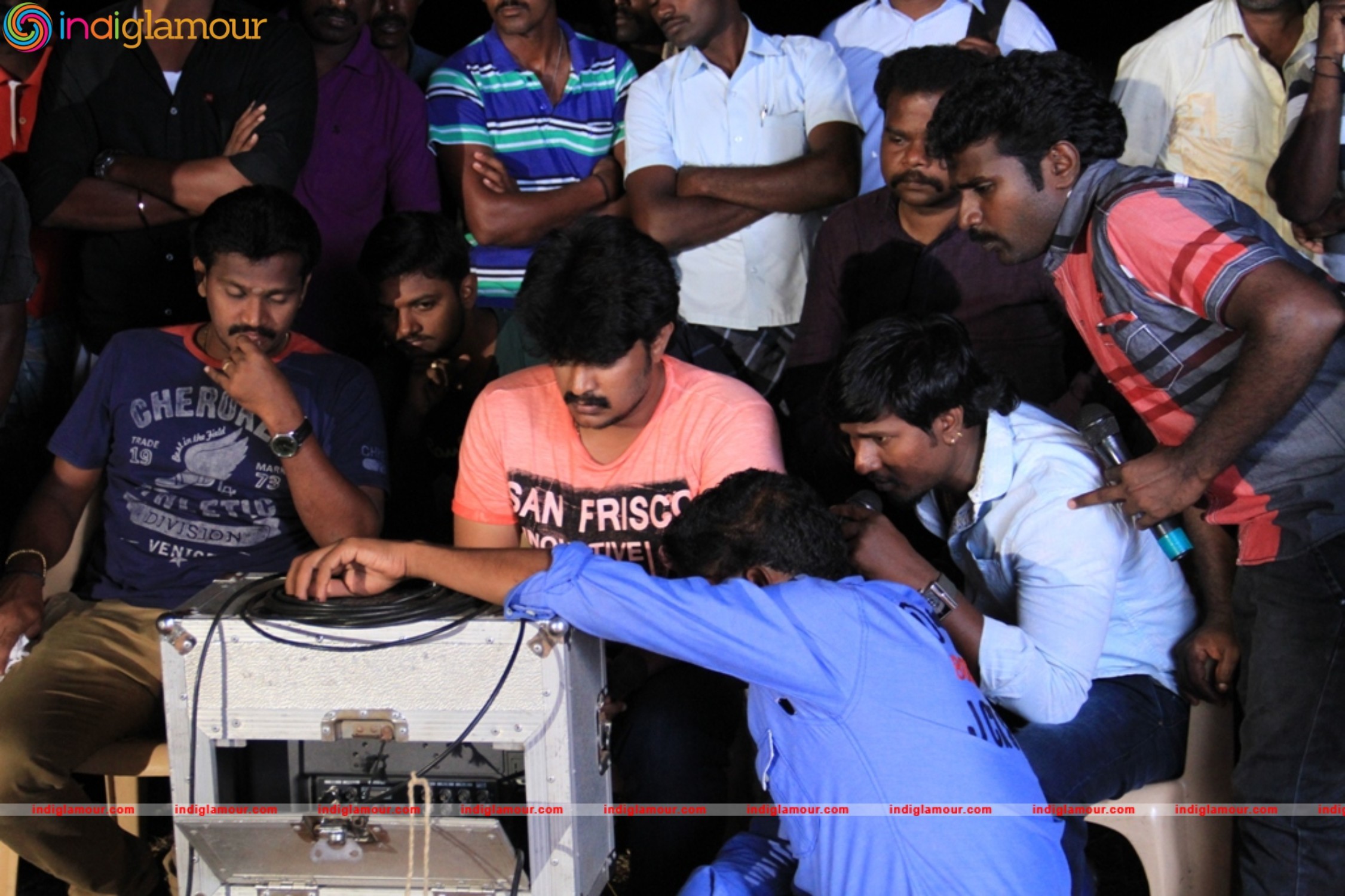 Munnoodi Film Working Stills Movie hd photo